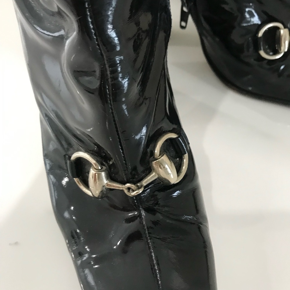 GUCCI Patent Leather Equestrian HorseBit Boots. AUTHENTIC - Picture 5 of 6